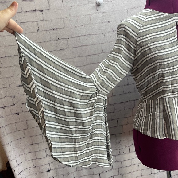 Karlie striped bell sleeve peplum blouse backless size medium - Picture 2 of 8